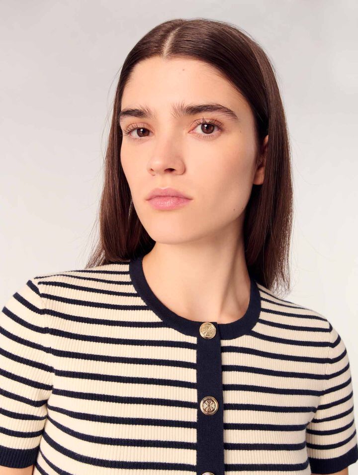 Kurzer Rippstrick-Cardigan