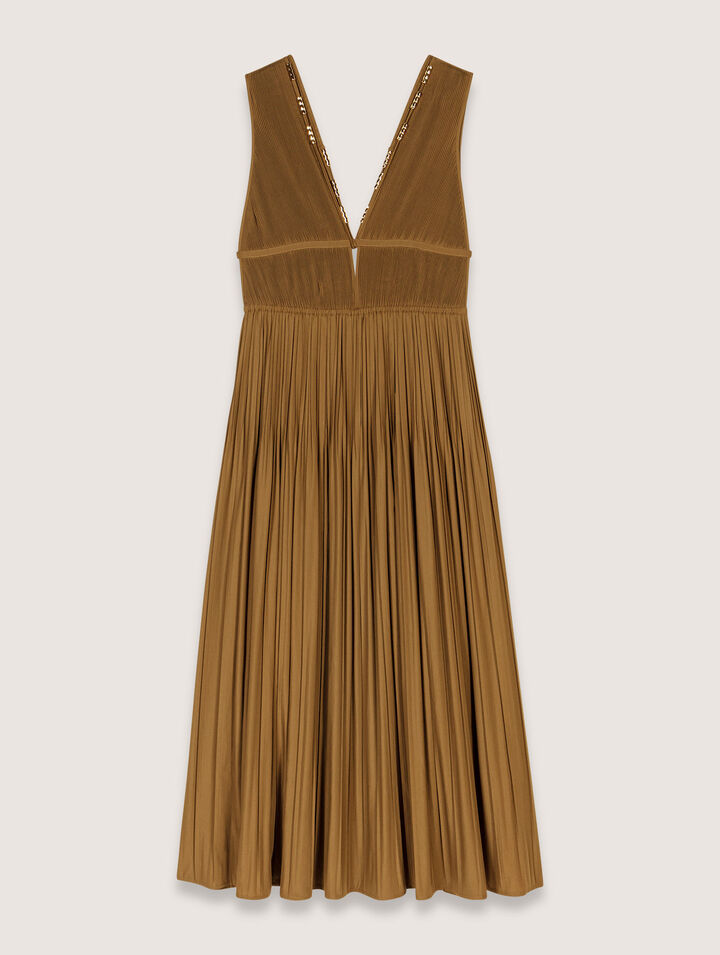 Plisseekleid mit Schmuckausschnitt